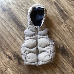 Used Zara Toddler Vest Size 12-18 months